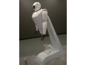 Скульптура робот MacKeeper
